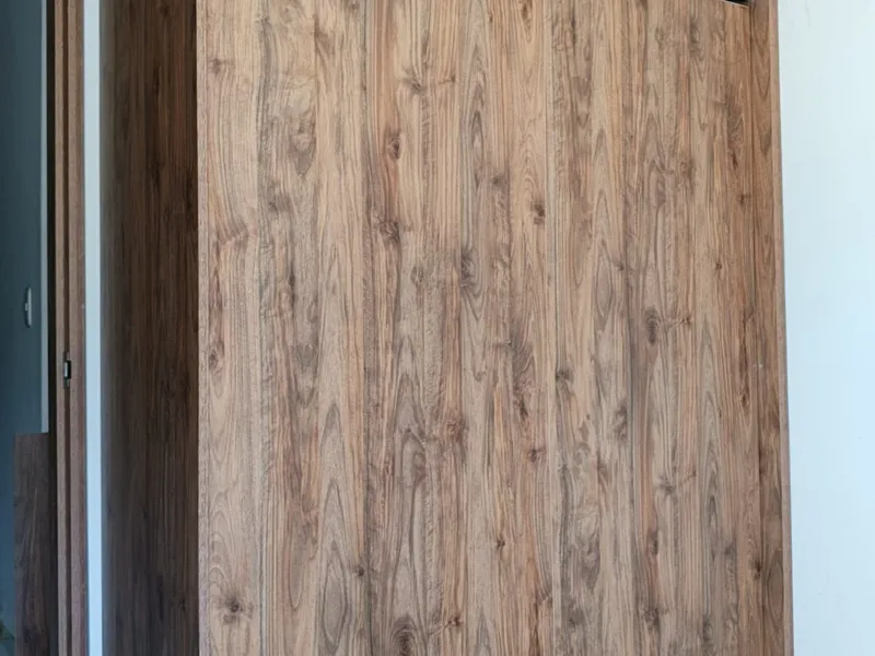 Closet en nogal con puertas corredizas — foto 4