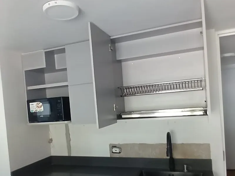 Cocina lineal en nogal — foto 2