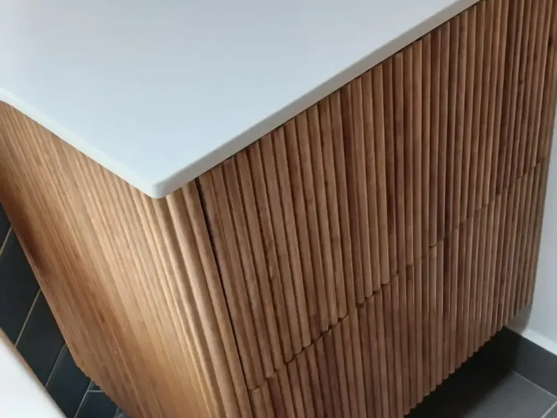 Mueble auxiliar en listones — photo 2